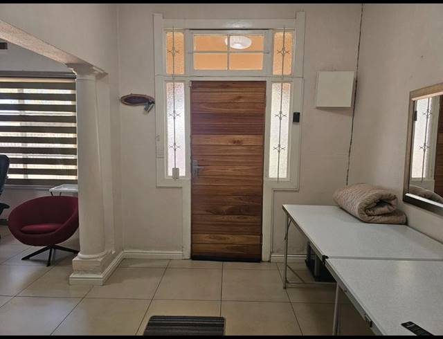 3 BEDROOM HOUSE FOR SALE IN MAYFAIR WEST